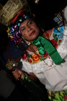 Jueves 8 de enero del 2016. Chiapa de Corzo. Las Chuntaes. Los danzantes bailan y gritan en las calles de esta comunidad de la ribera del Grijalva dando inicio a los festejos de las festividades de enero en esta localidad ubicada a 17 kilometros de la cap