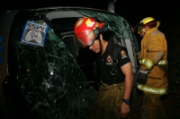 Un autobús de enfermos diabéticos y sus familiares se accidenta en el km 145 de la carretera Tuxtla Gutiérrez-Las Choapas. Al momento se reportan 6 personas fallecidas en el lugar y un número indeterminados de heridos trasladados a Tuxtla.