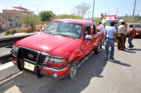 Lunes 14 de marzo. Un aparatoso accidente ocasiono que el trafico en el libramiento norte fuera más pesado que de costumbre. Este Accidente fue provocado por el exceso de velocidad entre una camioneta y un auto compacto quienes se golpearon de costado al 