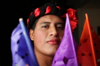 Jueves 8 de enero del 2014. Chiapa de Corzo. Las Chuntaes. Los danzantes vestidos a la usanza de las mujeres de la depresión central de Chiapas bailan y gritan en las calles de esta comunidad ribereña haciendo el llamado a la fiesta, algarabía y arrechura