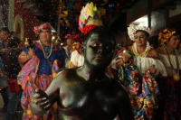 Domingo 8 de enero del 2017. Chiapa de Corzo.  Las Chuntá gritan y bailan al entrar la noche en las calles de esta comunidad de la ribera del Grijalva anunciando el inicio de la Fiesta Grande Chiapas.