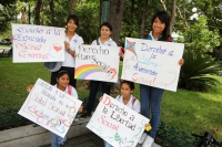 Miércoles 4 de septiembre del 2013. Tuxtla Gutiérrez. Organizaciones no Gubernamentales realizan actividades durante la realización del Día internacional de la Salud Sexual en el parque de la Marimba de la capital del estado de Chiapas.