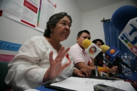 Martes 30 de noviembre. Organizaciones sociales hablan en conferencia de prensa sobre las actividades que realizaran el día de mañana para la celebración del Día Mundial de la Lucha contra el SIDA, dando a conocer la agenda VHI.