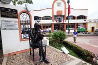 Jueves 27 de septiembre del 2012. Cintalapa de Figueroa, Chiapas. La comunidad de Cintalapa, como muchas en el estado sufre del abandono de las obras públicas y de sus autoridades locales, mientras que los trabajadores cierran calles y bloquean las avenid