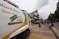 Jueves 27 de septiembre del 2012. Cintalapa de Figueroa, Chiapas. La comunidad de Cintalapa, como muchas en el estado sufre del abandono de las obras públicas y de sus autoridades locales, mientras que los trabajadores cierran calles y bloquean las avenid