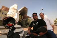 Raúl Karam, activista chiapaneco inicia el recorrido Aventón Ciudadano donde cuatro personas intentan recorrer el país en diferentes direcciones para concientizar a los ciudadanos en contra de los abusos de los grupos politicos.
