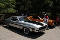 Domingo 31 de julio del 2016. Tuxtla Gutiérrez. La Expo Clásicos en Chiapas muestra autos de época y actividades culturales en la explanada de la Calzada de los Hombre Ilustres