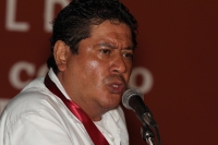 Viernes 21 de octubre. Entregan la medalla Albino Corzo a Poeta chiapacorceño. Viernes 21 de octubre. Entregan la medalla Albino Corzo a Poeta chiapacorceño.