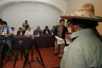 Campesinos del estado de Hidalgo piden la intervención de los miembros de la COCOPA para que estos intervengan y realicen acciones de intermediación para solucionar los conflictos de la sierra al norte de Tula.