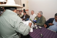 Campesinos del estado de Hidalgo piden la intervención de los miembros de la COCOPA para que estos intervengan y realicen acciones de intermediación para solucionar los conflictos de la sierra al norte de Tula.