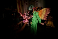El bourroncito de Chiapa de Corzo La danza del Colibrí o del Bourroncito, es nuevamente interpretada en la colonial ciudad de Chiapa de Corzo, después de estar considerada como “perdida” dentro de la tradición de los indígenas chiapanecas. Según los in El bourroncito de Chiapa de Corzo La danza del Colibrí o del Bourroncito, es nuevamente interpretada en la colonial ciudad de Chiapa de Corzo, después de estar considerada como “perdida” dentro de la tradición de los indígenas chiapanecas. Según los in