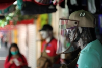 Domingo 26 de julio del 2020. Tuxtla Gutiérrez. Los prestadores de servicios turísticos y restauranteros continúan preparando las medidas sanitarias, para ofrecer los diferentes platillos a su concurrida clientela tuxtleca