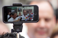 Jueves 4 de agosto del 2016. Tuxtla Gutiérrez. Gustavo A. de Hoyos Walther, presidente nacional de la Confederación Patronal de la República Mexicana acompaña a Enoc Gutiérrez Cruz de Coparmex-Chiapas en los tribunales federales en este estado del sureste