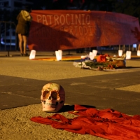 20211117. Tuxtla G. durante la protesta de la comunidad gay por la entrega de la medalla Joaquín Miguel Gutiérrez al mérito ciudadano a Patrocinio González Garrido