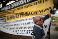 20231204. Tuxtla. Continúan las protestas de los socios de transportistas de la Ruta del Conejo-bus en la capital del estado