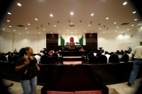 Durante una sesión muy tranquila y rápida, los legisladores que apenas lograron tener cuorum por los permisos y faltas, este medio dÃa se aprobó la declaratoria a la Cocina Tradicional Chiapaneca como Patrimonio Cultural para que se logre la certificación Durante una sesión muy tranquila y rápida, los legisladores que apenas lograron tener cuorum por los permisos y faltas, este medio dÃa se aprobó la declaratoria a la Cocina Tradicional Chiapaneca como Patrimonio Cultural para que se logre la certificación