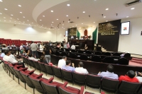 Martes 7 de abril del 2015. Tuxtla Gutiérrez. A pesar de la falta de la mayoría de los diputados del Congreso local la discusión en torno a las disposiciones en materia de disciplina financiera en las entidades y municipios derivo en la polémica entre los