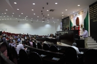 Jueves 10 de octubre del 2019. Tuxtla Gutiérrez. Durante la sesión parlamentaria se revisan las propuestas para autorizar a los municipios adquirir deudas para la construcción de infraestructura y la de reducir impuestos y el aumento al salario mínimo