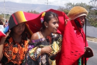 Domingo 15 de marzo del 2015. Tuxtla Gutiérrez. La comunidad Zoque de Tuxtla Gutiérrez, durante la caminata del regreso de Las Vírgenes de Copoya.