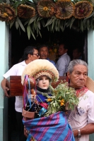 Viernes 23 de octubre del 2015. Tuxtla Gutiérrez. Las imágenes de las Vírgenes de Copoya y sus priostes inician el recorrido de regreso hacia esta comunidad ubicada a escasos kilómetros de la capital de Chiapas donde permanecieron por tercera vez en el añ