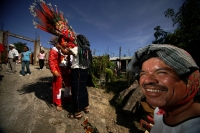 Jueves 14 de octubre. Copoya. (25 fotos)Las celebraciones de la Virgen del Rosario y Olaechea inicia esta mañana en la comunidad Copoya donde las autoridades tradicionales realizan las danzas y rezos según la etnia zoque para trasladar dentro de cajones p