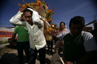 Jueves 14 de octubre. Copoya. (25 fotos)Las celebraciones de la Virgen del Rosario y Olaechea inicia esta mañana en la comunidad Copoya donde las autoridades tradicionales realizan las danzas y rezos según la etnia zoque para trasladar dentro de cajones p Jueves 14 de octubre. Copoya. (25 fotos)Las celebraciones de la Virgen del Rosario y Olaechea inicia esta mañana en la comunidad Copoya donde las autoridades tradicionales realizan las danzas y rezos según la etnia zoque para trasladar dentro de cajones p