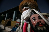 Jueves 14 de octubre. Copoya. (25 fotos)Las celebraciones de la Virgen del Rosario y Olaechea inicia esta mañana en la comunidad Copoya donde las autoridades tradicionales realizan las danzas y rezos según la etnia zoque para trasladar dentro de cajones p Jueves 14 de octubre. Copoya. (25 fotos)Las celebraciones de la Virgen del Rosario y Olaechea inicia esta mañana en la comunidad Copoya donde las autoridades tradicionales realizan las danzas y rezos según la etnia zoque para trasladar dentro de cajones p