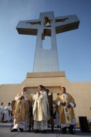 Miércoles 25 de abril del 2012. Christopher Pierre durante la ceremonia litúrgica de esta tarde en el Cristo de Copoya.