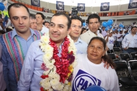 21 de agosto. Ernesto Cordero, como uno de los aspirantes a la candidatura del Partido Acción Nacional para las elecciones del 2012 donde se erigirá al presidente de México visita la ciudad de Tuxtla Gutiérrez donde se reúne con militantes de este partido