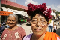 Martes 23 de noviembre. Las flores de la Patria Nueva. Esta mañana se celebro un año más de la regularización y fundación de la popular colonia Patria Nueva en el oriente de la ciudad de Tuxtla Gutiérrez, por lo que los más viejos pobladores recordaron lo