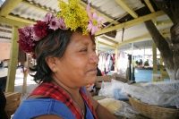 Martes 23 de noviembre. Las flores de la Patria Nueva. Esta mañana se celebro un año más de la regularización y fundación de la popular colonia Patria Nueva en el oriente de la ciudad de Tuxtla Gutiérrez, por lo que los más viejos pobladores recordaron lo