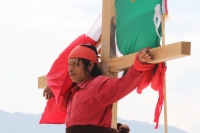 Lunes 3 de octubre. Indígenas crucificados.