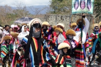 Domingo 17 de marzo del 2019. Tuxtla Gutiérrez. Los danzantes tradicionales Zoques durante la procesión de las Vírgenes que venera esta comunidad hacia el ejido de Copoya donde iniciaran festejos de la virgen de Candelaria.