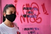 Lunes 6 de abril del 2020. Tuxtla Gutiérrez. DE varios colores, los cubre-boca se van volviendo parte cotidiana dentro de la vestimenta de los tuxtlecos, quienes con creatividad intentan sobre llevar la Fase dos de Propagación del Coronavirus en Chiapas