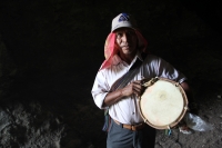 Domingo 30 de abril del 2017. Tuxtla Gutiérrez. La visita a la  Cueva de los Ramilletes se realiza en la víspera de día de la Santa Cruz en donde la comunidad  Zoque realiza la ofrenda  dentro de los ritos propiciatorios de esta comunidad de la depresión 
