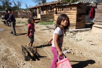Jueves 7 de agosto del 2014. San Cristóbal de las Casas. El tornado F-0 (cero) del día de ayer presentó ráfagas de viento con más de 70 kilómetros por hora según autoridades de CONAGUA y se han contabilizado más de 400 viviendas afectadas, 40 árboles derr