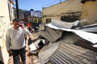 Jueves 7 de agosto del 2014. San Cristóbal de las Casas. El tornado F-0 (cero) del día de ayer presentó ráfagas de viento con más de 70 kilómetros por hora según autoridades de CONAGUA y se han contabilizado más de 400 viviendas afectadas, 40 árboles derr