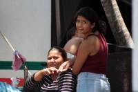Miércoles 19 de junio del 2019. Tuxtla Gutiérrez Migrantes Hindúes, caribeños y centroamericanos esperan definir su estatus migratorio en la estación del INM El Cupape bajo el calor del centro de Chiapas. Miércoles 19 de junio del 2019. Tuxtla Gutiérrez Migrantes Hindúes, caribeños y centroamericanos esperan definir su estatus migratorio en la estación del INM El Cupape bajo el calor del centro de Chiapas.