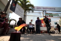 Jueves 19 de marz0 del 2020. Tuxtla Gutiérrez. Conferencia de prensa en la entrada del Instituto del Deporte en Chiapas, donde familiares de la joven fallecida en estas instalaciones hablan del caso a los medios de comunicación Jueves 19 de marz0 del 2020. Tuxtla Gutiérrez. Conferencia de prensa en la entrada del Instituto del Deporte en Chiapas, donde familiares de la joven fallecida en estas instalaciones hablan del caso a los medios de comunicación