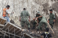 Lunes 13 de Junio del 2011 Cuatro obreros fallecen sepultados  en la construcción en los muros de contención del rió sabinal que su ubica en la 4 norte esquina con 10 oriente.