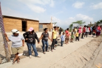 Martes 27 de mayo del 2014. Tuxtla Gutiérrez. Las fuerzas policiacas del estado de Chiapas acompañan el desalojo de los predios invadidos en las cercanías del fraccionamiento Vida Mejor y que los colonos denominan Colonia Manuel Velazco