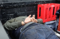 Domingo 18 de octubre del 2015. Tuxtla Gutiérrez. Miembros de la CNTE se enfrentan esta mañana a elementos de la Policía Federal que resguardan las instalaciones de la Escuela Nacional de Protección Civil donde se aplica la Segunda Evaluación del Diagnost