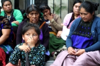 Miércoles 17 de octubre del 2018. Tuxtla Gutiérrez. Los desplazados de las comunidades de Los Altos de Chiapas no son atendidos en el congreso chiapaneco por lo que continuaran con las protestas en el centro de la ciudad. Miércoles 17 de octubre del 2018. Tuxtla Gutiérrez. Los desplazados de las comunidades de Los Altos de Chiapas no son atendidos en el congreso chiapaneco por lo que continuaran con las protestas en el centro de la ciudad.