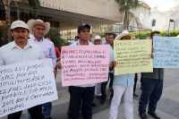 Lunes 13 de abril del 2015. Tuxtla Gutiérrez. Desplazados de La Casa del Pueblo de Venustiano Carranza exigen a la administración estatal el cumplimiento de las minutas donde serian reubicados e indemnizados así como la detención de los asesinos de los li