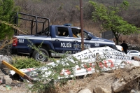 Viernes 15 de marzo del 2019. Tuxtla Gutiérrez. Negocios con destrozos y autos vandalizados después del operativo de desalojo del predio invadido en el libramiento norte