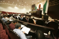 Martes 23 de febrero. Los diputados locales en sesión extraordinaria acatan los ordenamientos que la SCJN en torno a las próximas elecciones.