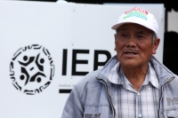 Domingo 1 de julio del 2012. San Cristóbal de las Casas, Chiapas. La afluencia de mujeres en las votaciones de este domingo se caracterizo por la presencia de las mujeres indÃgenas en la zona altos, mientras que en las principales ciudades, muchas persona Domingo 1 de julio del 2012. San Cristóbal de las Casas, Chiapas. La afluencia de mujeres en las votaciones de este domingo se caracterizo por la presencia de las mujeres indÃgenas en la zona altos, mientras que en las principales ciudades, muchas persona