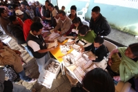 Domingo 1 de julio del 2012. San Cristóbal de las Casas, Chiapas. La afluencia de mujeres en las votaciones de este domingo se caracterizo por la presencia de las mujeres indígenas en la zona altos, mientras que en las principales ciudades, muchas persona
