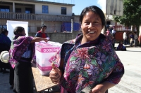 Domingo 1 de julio del 2012. San Cristóbal de las Casas, Chiapas. La afluencia de mujeres en las votaciones de este domingo se caracterizo por la presencia de las mujeres indígenas en la zona altos, mientras que en las principales ciudades, muchas persona