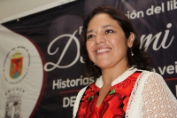 Martes 22 de septiembre del 2015. Tuxtla Gutiérrez. Elva Narcia Cancino, periodista e investigadora presenta la publicación Desde Mi Piel, Historia de Vida de Veinte Mujeres de Chiapas en Polí­tica, libro que es dado a conocer esta tarde en el vestí­bul